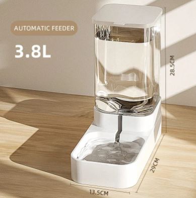 Hundefutterautomat mit Wasserspender