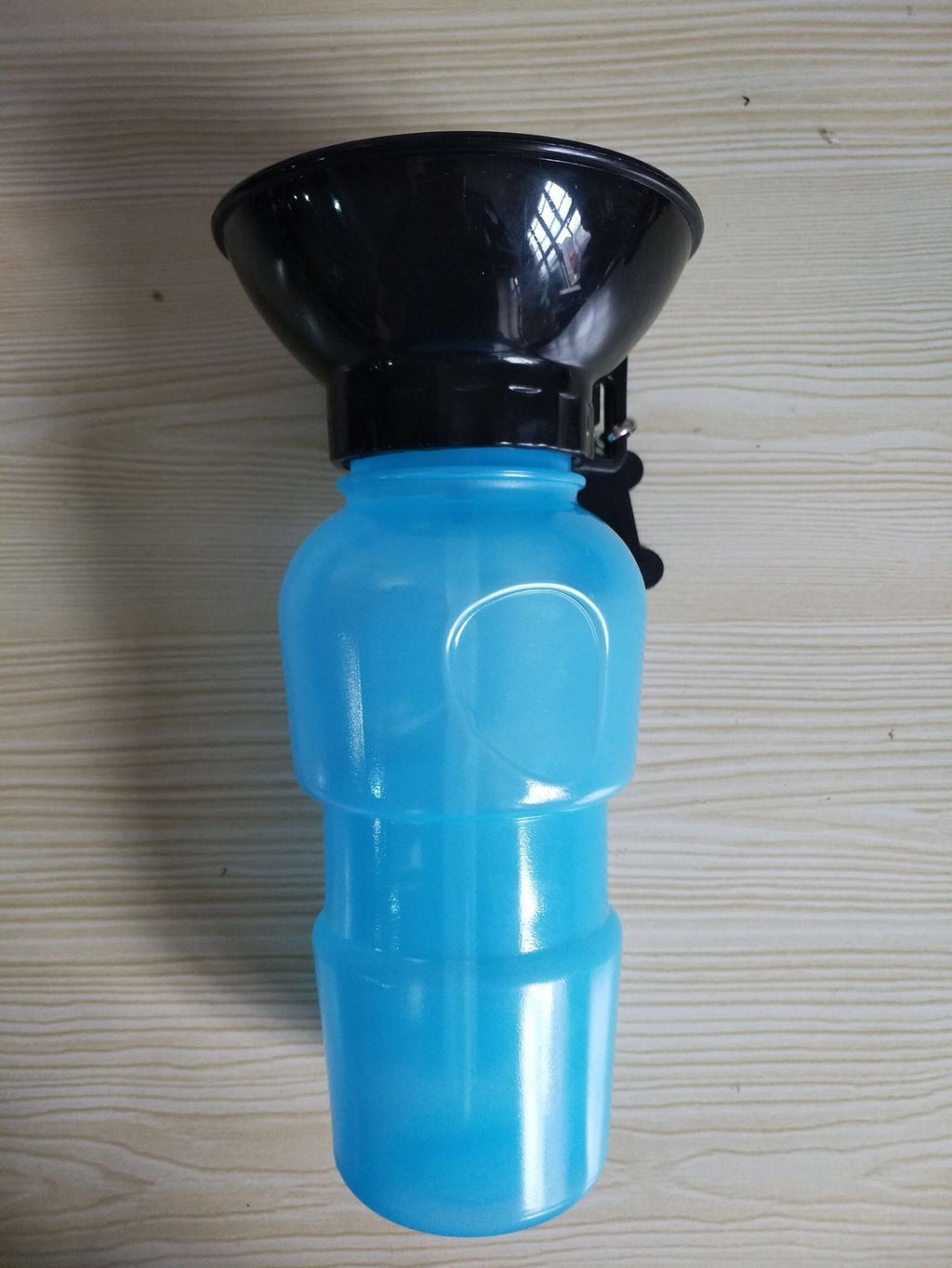 Tragbare Hund Wasserflasche mit Squeeze-Spender