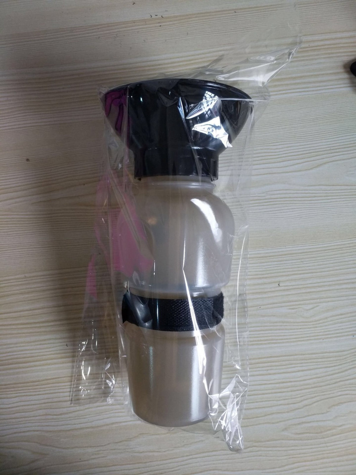 Tragbare Hund Wasserflasche mit Squeeze-Spender